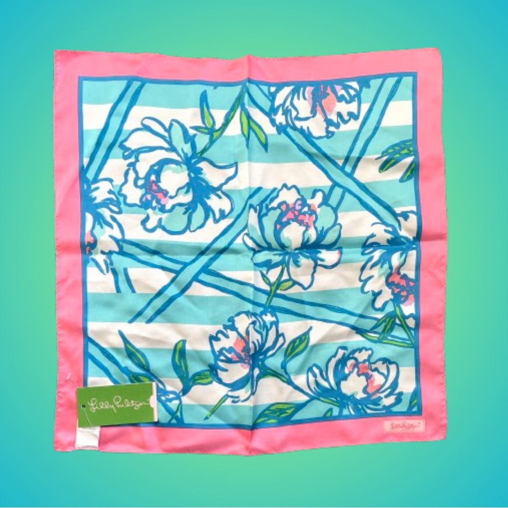 NWT Lilly Pulitzer Sutton square scarf Shorely Blue 100% silk